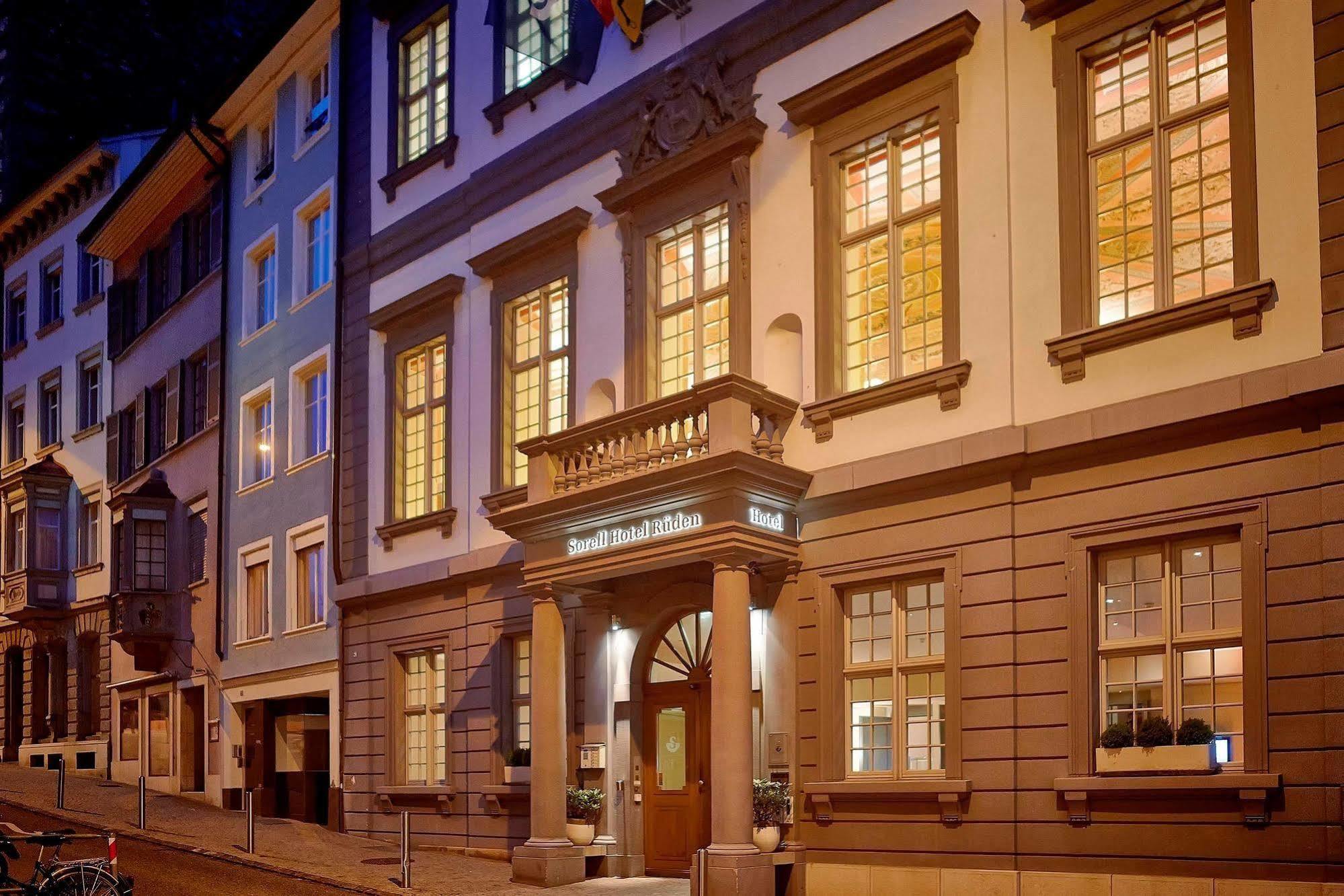 Boutique-Hotel Rueden Шафхаузен Экстерьер фото